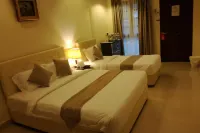 AlSafina Kijal Beach Resort & Restaurant Hotels in Kijal