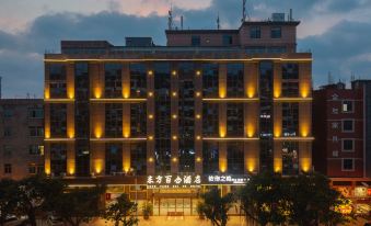 Oriental Lily Hotel