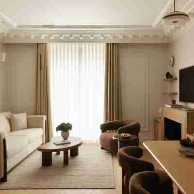 Highstay – Luxury Serviced Apartments - Pyramides Rooms