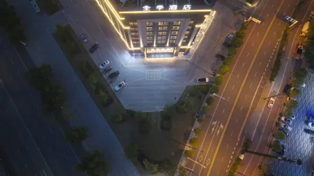 13/500  All Seasons Hotel (Shucheng Wanda Plaza)