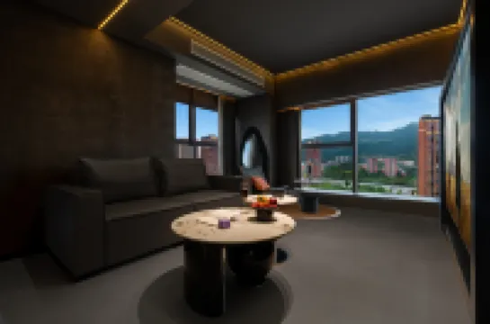 Travel Youth · L Designer Homestay