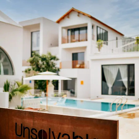 Wujie UNSOLVABLE Private Hot Spring. Healing. Wellness. Art Boutique Stay