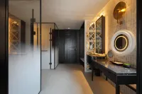 Z Supreme Hotel (Feilai Temple Observation Deck) Hotels in Deqin