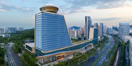 Wyndham Grand ShenzhenGuangming Отели рядом со станцией Guangmingcheng Railway Station