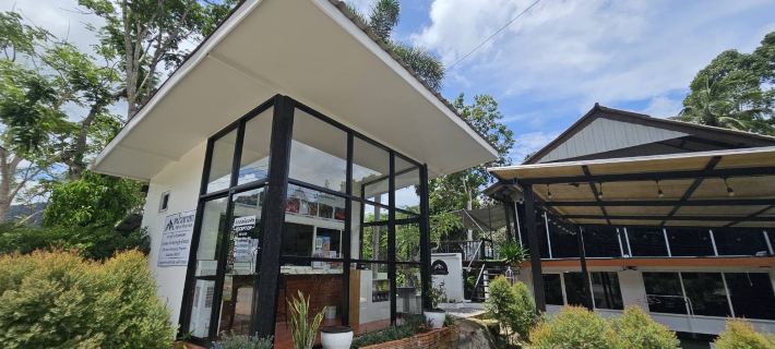 Nahm Khao Sok Hostel and Camping Hotels in Phanom