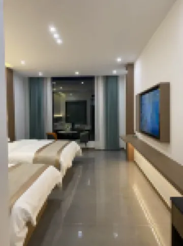 Yunshang Hotel (Huangguoshu Waterfall Scenic Area Branch)