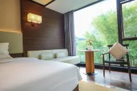 美住·劉三姐祕境酒店 鄰近河池市宜州區體育中心的酒店