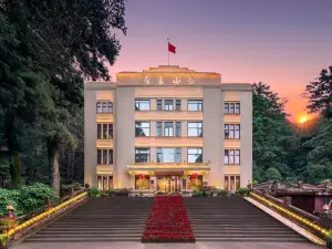 Lushan Building