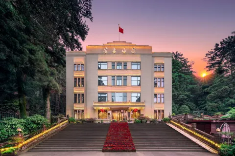 Lushan Building
