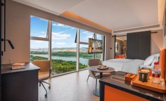 Sailavi Hotel (Kunming High Speed Railway South Station Branch)