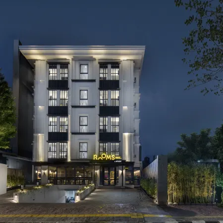 ROOMS INC Sudirman – Jakarta Отели рядом с достопримечательностью «Британский Совет»