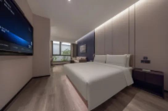 Beijing Guomao Baiziwan Road Atour Hotel Hotels near Baiziwan