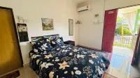 Capital O 91186 Rumah Rehat Bukit Inas Hotels in Yan