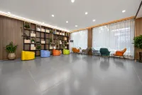 Jinjiang Inn Fashion (Tangshan Zunhua Bus Station, Wenhua North Road Branch) - parking