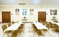 Magnificent International Hotel(Xintiandi People's Square)