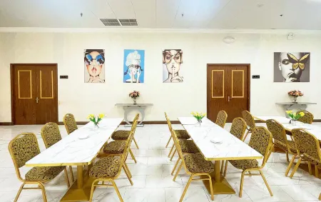 Magnificent International Hotel(Xintiandi People's Square) Отели рядом с достопримечательностью «Shanghai Confucian Temple»