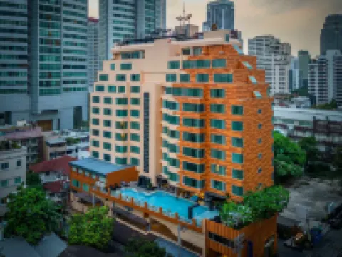 Golden Tulip Mandison Suites