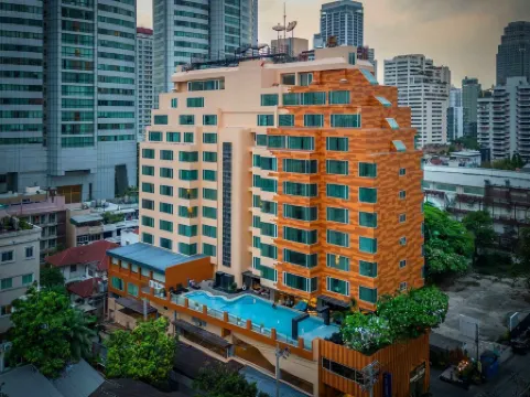 Golden Tulip Mandison Suites