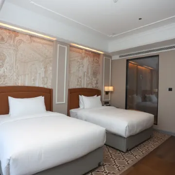 Vienna International Hotel (Wuyue Square Branch, Yan'an New Area)