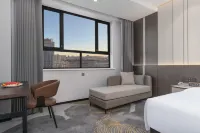 Qitai Minghao International Hotel