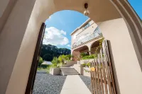 Yulin Homestay (Sanqingshan Tourist Highway)