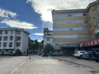 江城鼎盛大酒店 - 停車場
