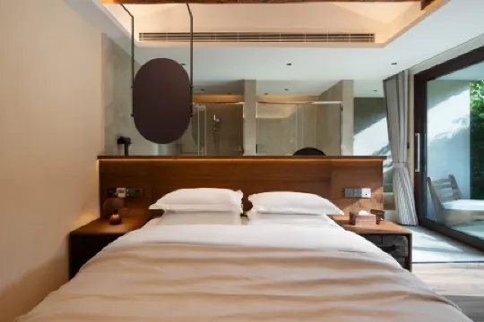 Qingwafang National Style Courtyard-Style Hotel (Erhai Lake Longkan Wharf)