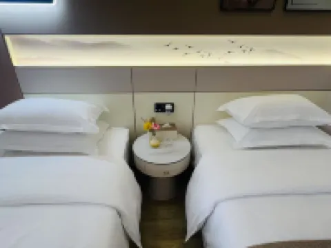 TIANJING Hotel(Guangzhou South Railway Station)