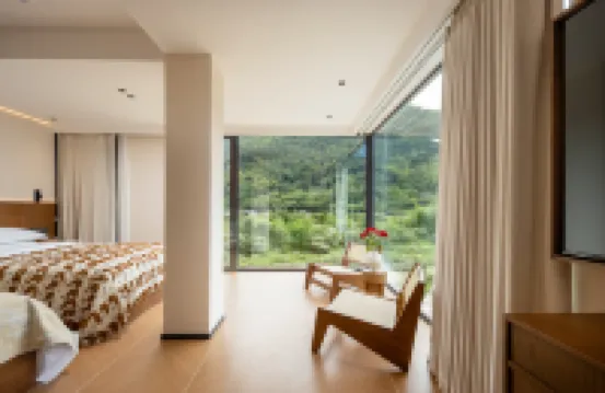 Floral Lux Hotel · Tara House