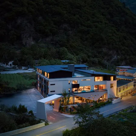 The Evening Mountain Range in Bipang Valley