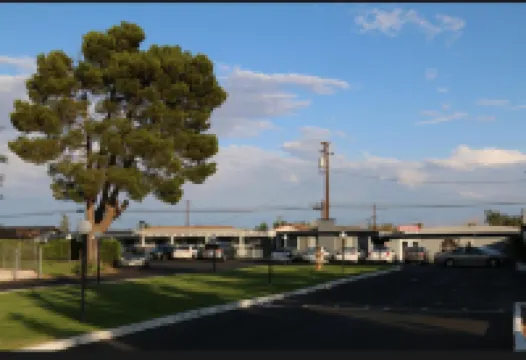 New Corral Motel