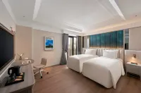 La Siesta Premium Lakeside