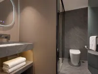 Huizhou Platinum Hotel (Huizhou Station Store) Hotels near Danshui