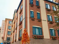 World Hotel·German-Style Villas (Qingdao Zhanqiao Xinhaoshan Subway Station) Hotels near Qingdao Navy Museum