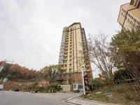Lvcongpo Ski Resort Mountain House Homestay