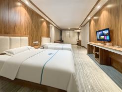 Zhangjiakou Yuhua Folk Hotel