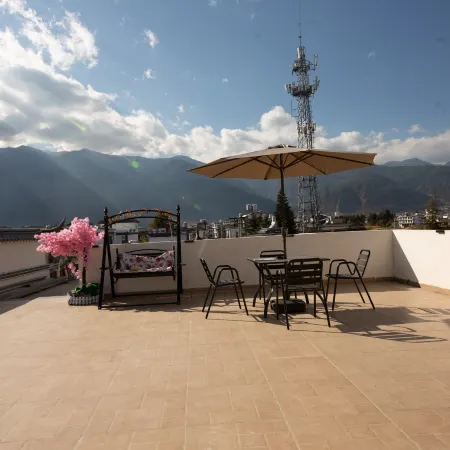 Qiuyue S Bay Light Luxury Homestay