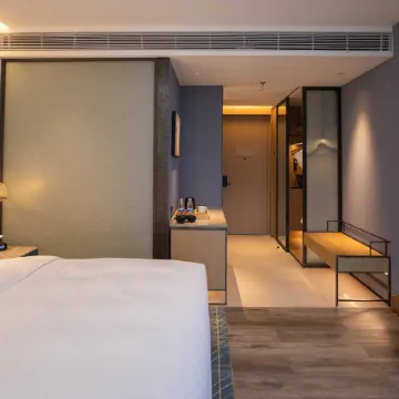 ShangHai HongQiao LanYue Hotel（National Exhibition and Convention Center Branch）