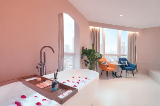 Journey Dream Boutique hotel (Nanjing Xinjiekou Deji Plaza) Hotels in 