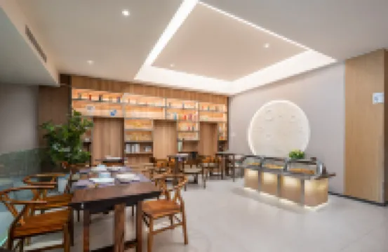 Yunshangyue Starry Sky Audio-Visual Hotel (Ruoergai People's Government Branch)