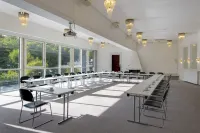 Sunday Hotel des Nordens（北方飯店） - 停車場