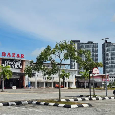Gotcha Imperium Residence, Spacious Studio Room I Fits Couple, Friends & Family 4-5pax