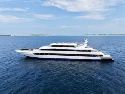 Ritrella Floating Hotel