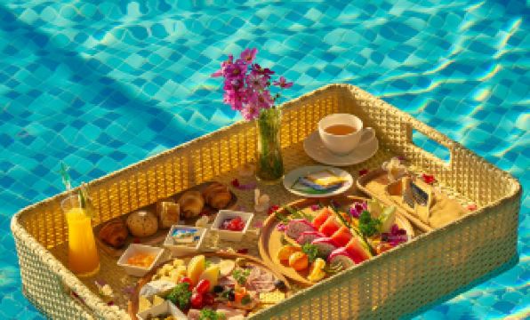 DeLaSea Ha Long Hotel - Modern Bayview Escape