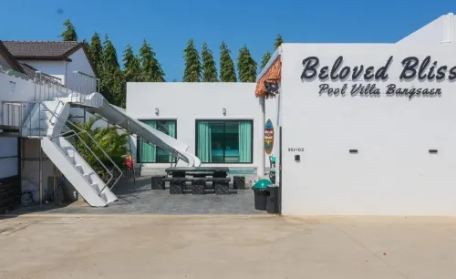 Beloved Bliss Pool Villa Bangsaen