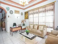 PAS Residence Hotels in Mapanget