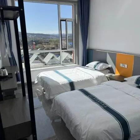 Ningwu Jiayuan Business Hotel (Luyashan Scenic Area Ticket Office)