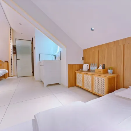 Floral Hotel·Rizhao and Baihe Hotel