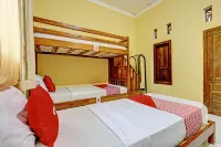 Hotel O Puri Adem 86 Syariah BunkbedNearMerapi Golf Club
