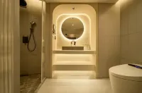 YUNSHUO · High Sky Private Soup Hotel (Huaguoyuan White House Songhua Road Metro Station)
